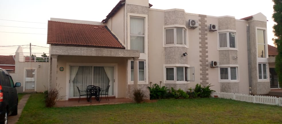 WhatsApp Image 2025-10-08 at 14.14.39 (1)