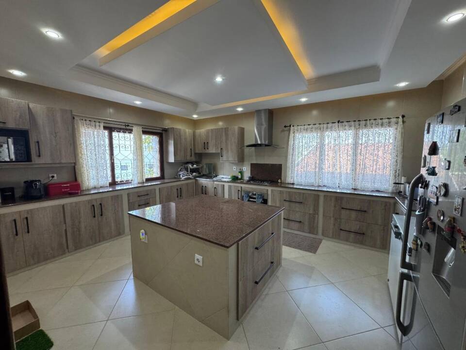 Arrenda-se-Moradia-T5-no-Indy-Village-na-Sommerschield-9